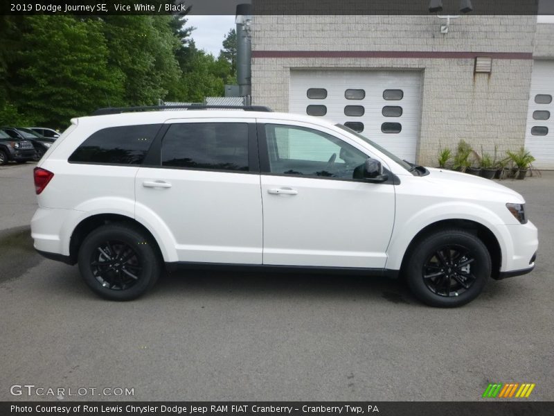 Vice White / Black 2019 Dodge Journey SE