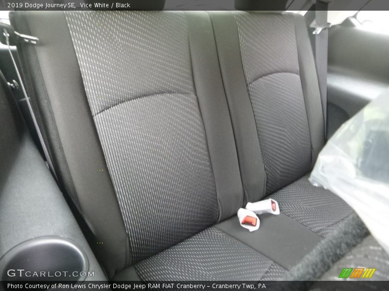 Vice White / Black 2019 Dodge Journey SE