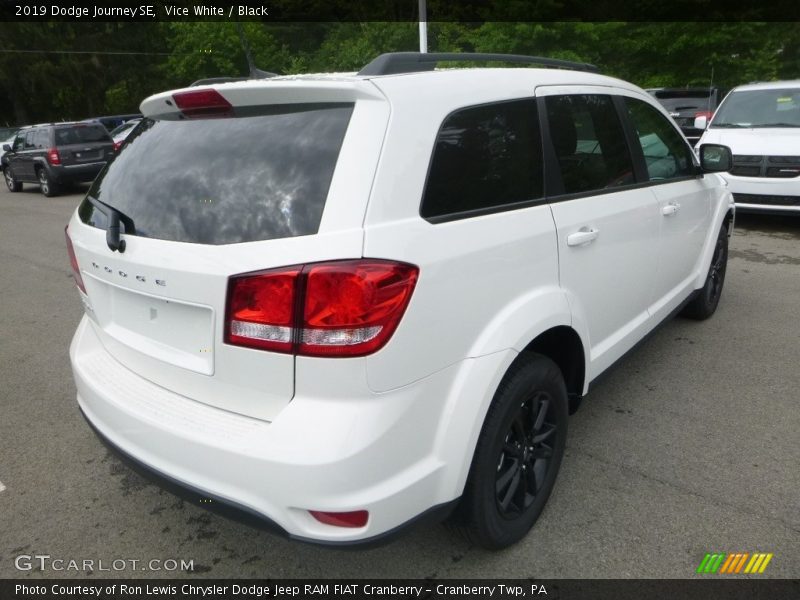 Vice White / Black 2019 Dodge Journey SE