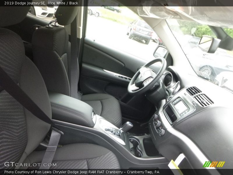 Vice White / Black 2019 Dodge Journey SE