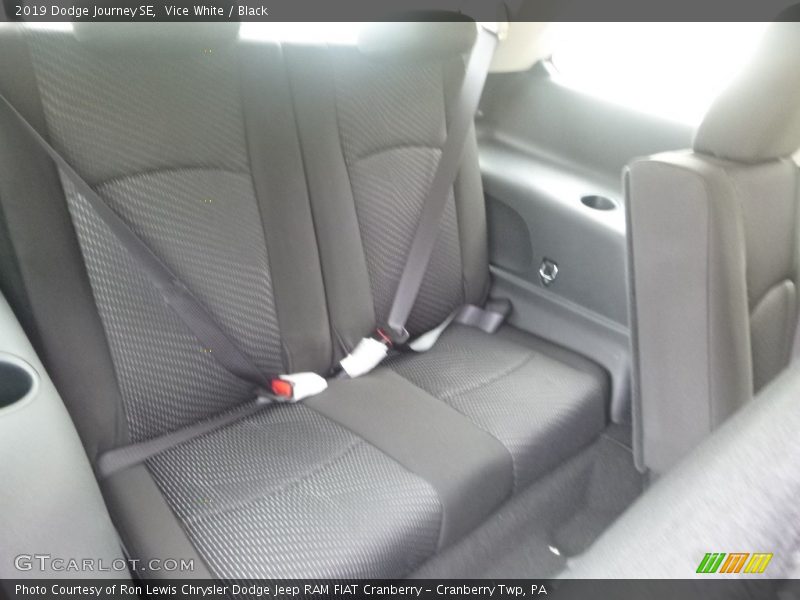 Vice White / Black 2019 Dodge Journey SE