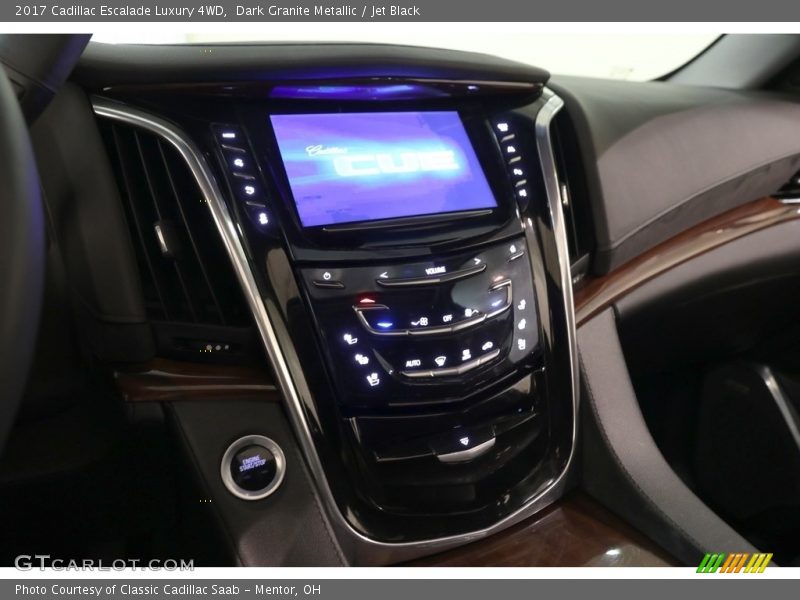 Dark Granite Metallic / Jet Black 2017 Cadillac Escalade Luxury 4WD