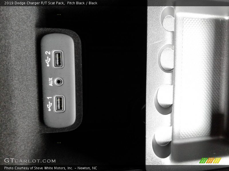 Pitch Black / Black 2019 Dodge Charger R/T Scat Pack