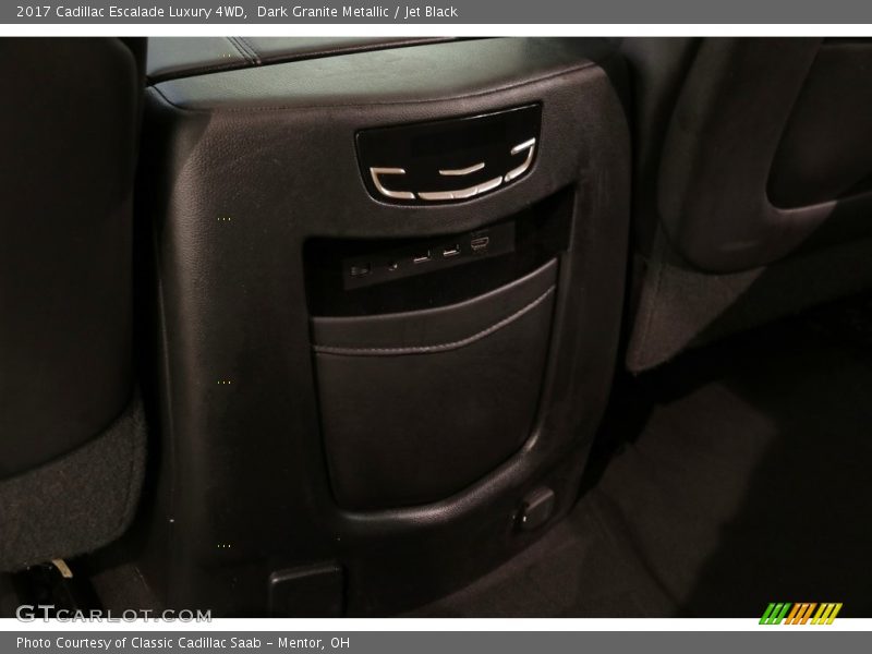 Dark Granite Metallic / Jet Black 2017 Cadillac Escalade Luxury 4WD