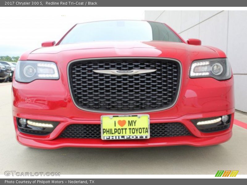 Redline Red Tri-Coat / Black 2017 Chrysler 300 S