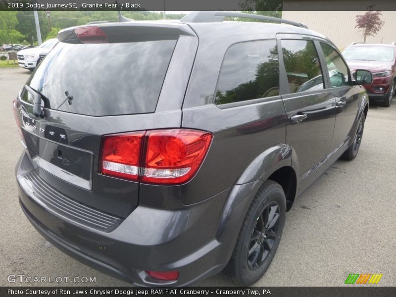 Granite Pearl / Black 2019 Dodge Journey SE