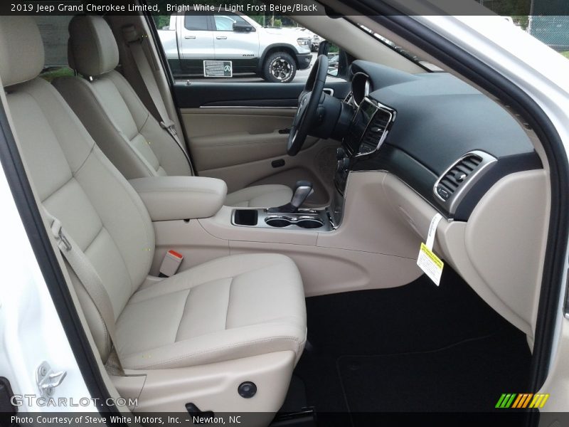 Bright White / Light Frost Beige/Black 2019 Jeep Grand Cherokee Limited