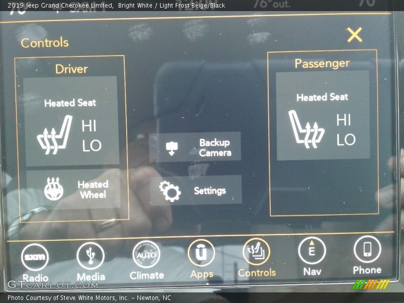 Bright White / Light Frost Beige/Black 2019 Jeep Grand Cherokee Limited