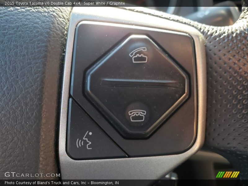 Super White / Graphite 2015 Toyota Tacoma V6 Double Cab 4x4