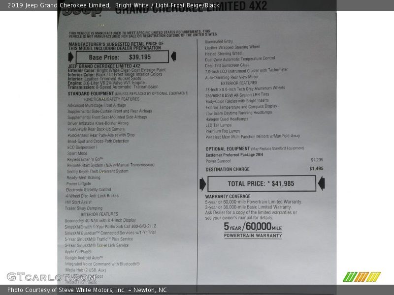 Bright White / Light Frost Beige/Black 2019 Jeep Grand Cherokee Limited