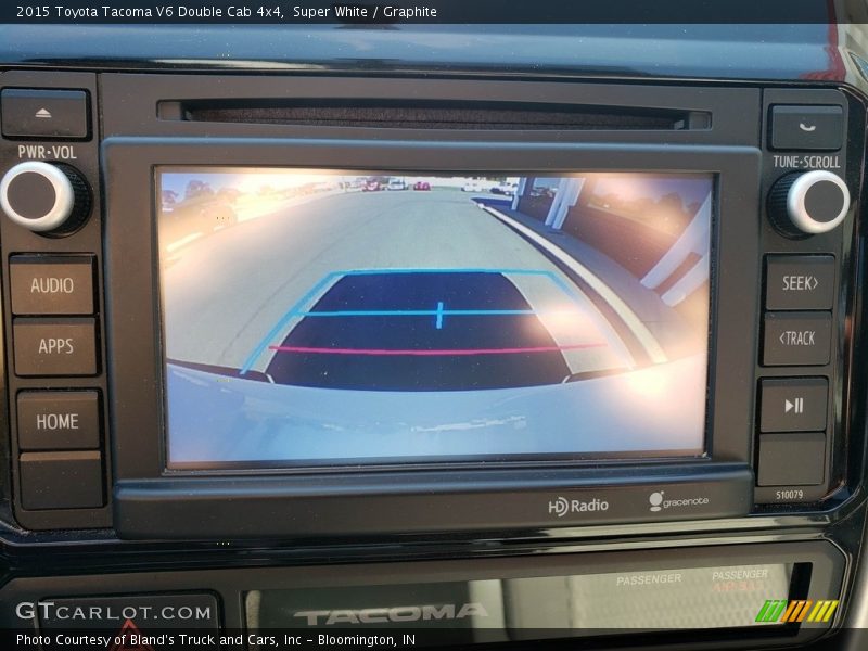 Super White / Graphite 2015 Toyota Tacoma V6 Double Cab 4x4