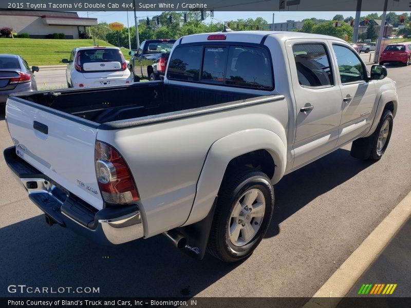 Super White / Graphite 2015 Toyota Tacoma V6 Double Cab 4x4