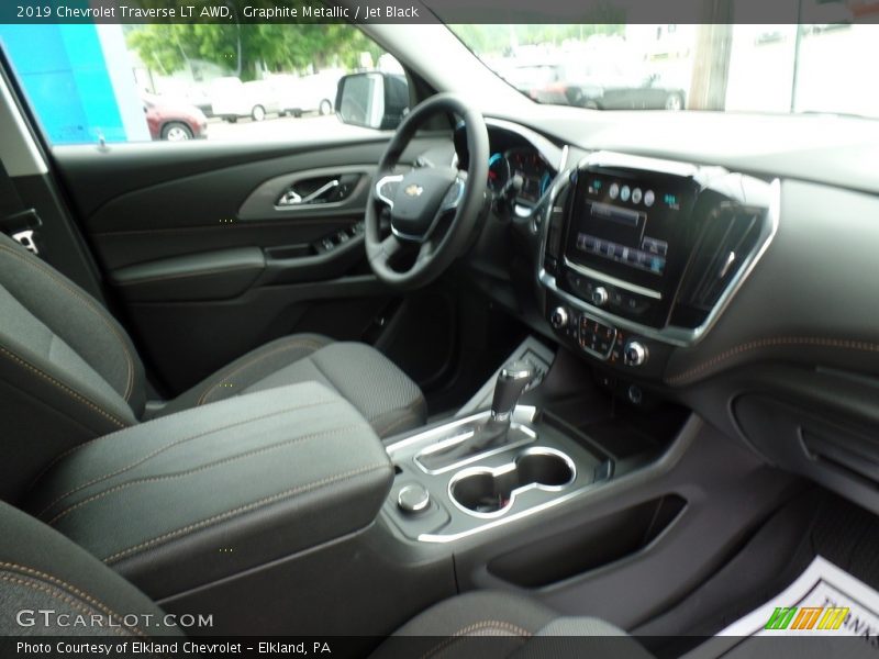 Graphite Metallic / Jet Black 2019 Chevrolet Traverse LT AWD