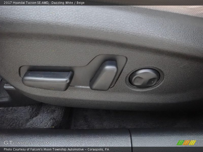 Dazzling White / Beige 2017 Hyundai Tucson SE AWD