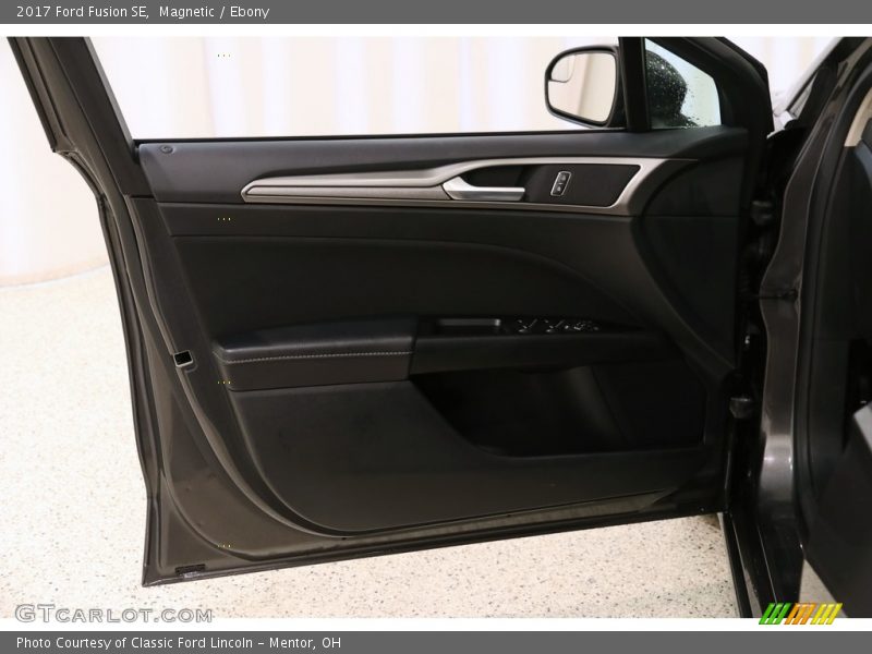 Magnetic / Ebony 2017 Ford Fusion SE