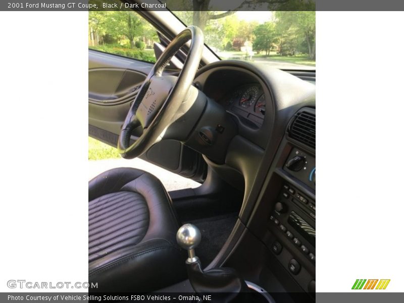 Black / Dark Charcoal 2001 Ford Mustang GT Coupe
