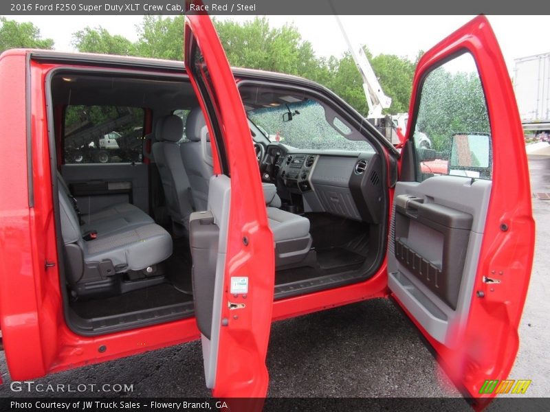 Race Red / Steel 2016 Ford F250 Super Duty XLT Crew Cab