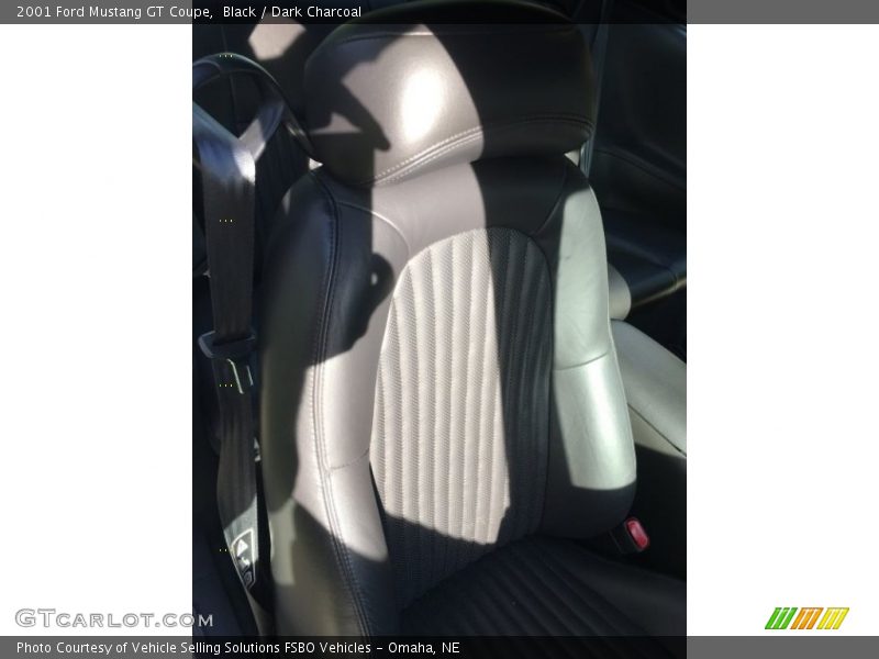 Black / Dark Charcoal 2001 Ford Mustang GT Coupe