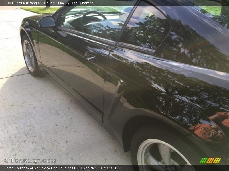 Black / Dark Charcoal 2001 Ford Mustang GT Coupe