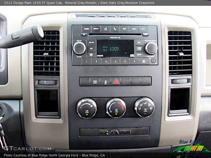 Mineral Gray Metallic / Dark Slate Gray/Medium Graystone 2011 Dodge Ram 1500 ST Quad Cab