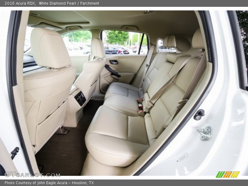 White Diamond Pearl / Parchment 2016 Acura RDX