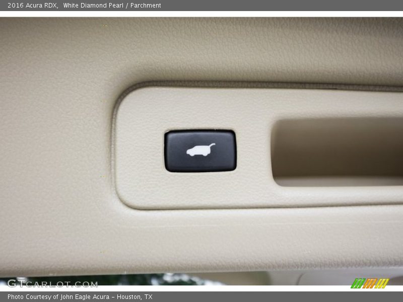 White Diamond Pearl / Parchment 2016 Acura RDX