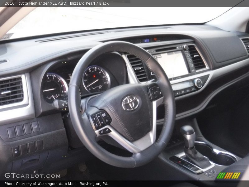 Blizzard Pearl / Black 2016 Toyota Highlander XLE AWD