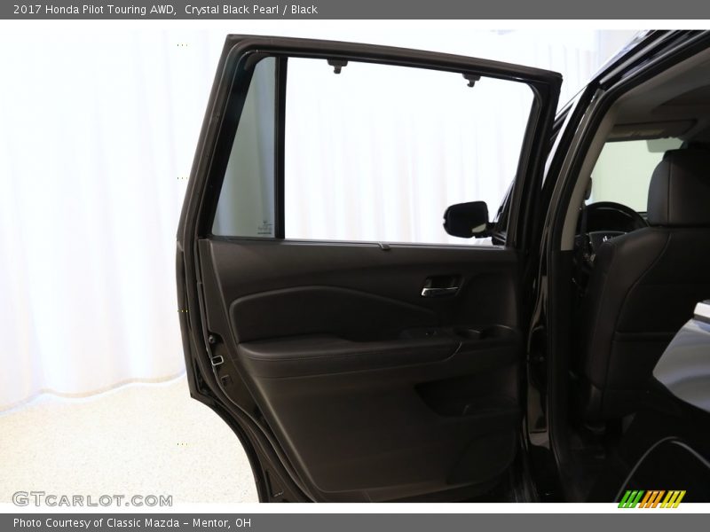 Crystal Black Pearl / Black 2017 Honda Pilot Touring AWD