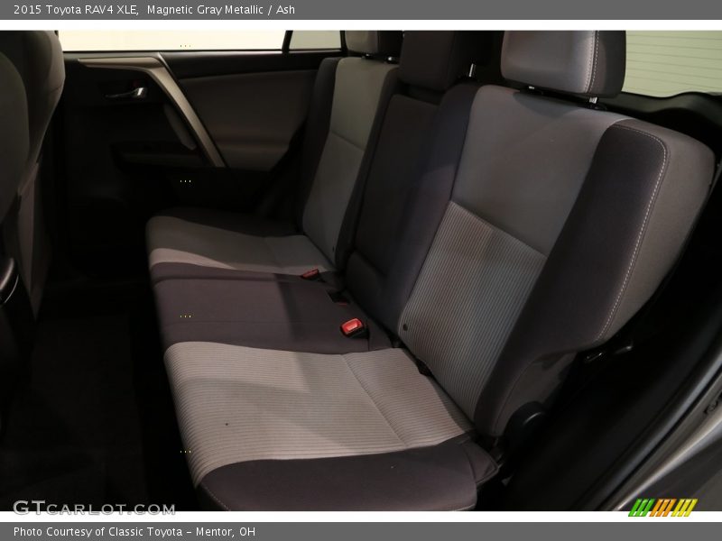 Magnetic Gray Metallic / Ash 2015 Toyota RAV4 XLE