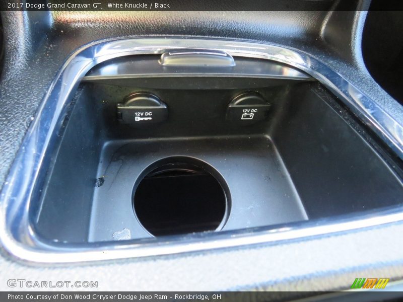 White Knuckle / Black 2017 Dodge Grand Caravan GT