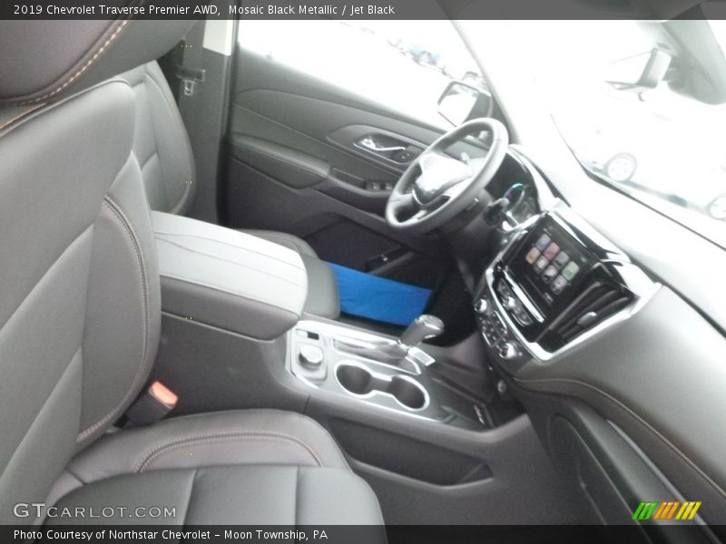 Mosaic Black Metallic / Jet Black 2019 Chevrolet Traverse Premier AWD