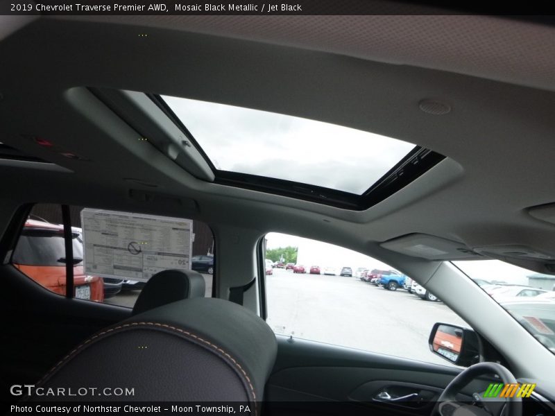 Mosaic Black Metallic / Jet Black 2019 Chevrolet Traverse Premier AWD