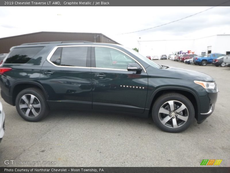 Graphite Metallic / Jet Black 2019 Chevrolet Traverse LT AWD