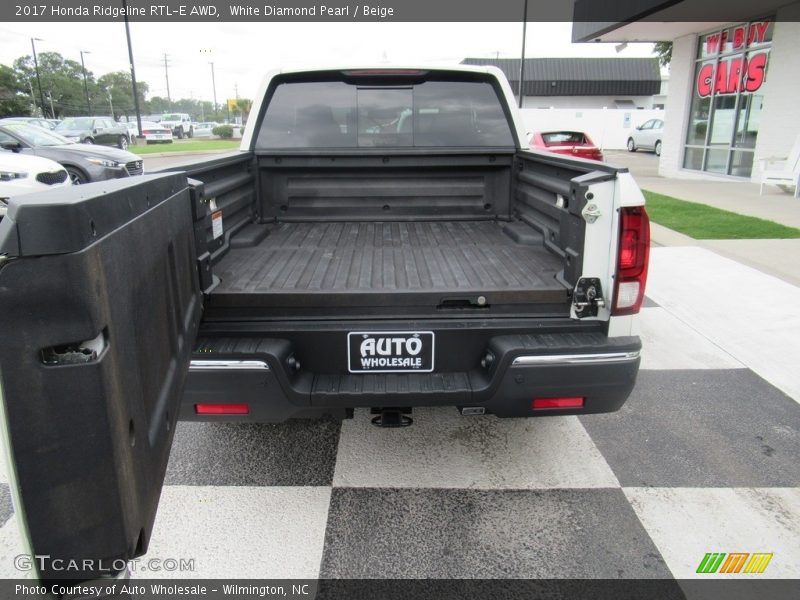 White Diamond Pearl / Beige 2017 Honda Ridgeline RTL-E AWD