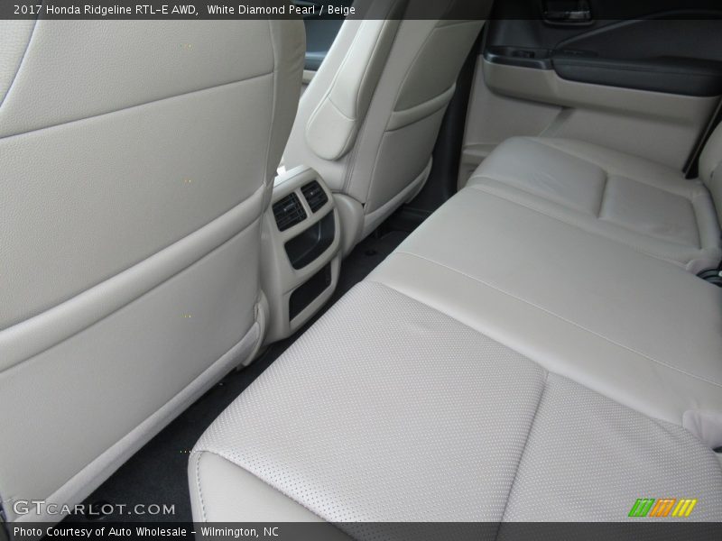 White Diamond Pearl / Beige 2017 Honda Ridgeline RTL-E AWD