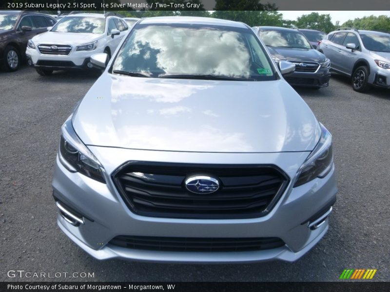 Ice Silver Metallic / Two-Tone Gray 2019 Subaru Legacy 2.5i Sport