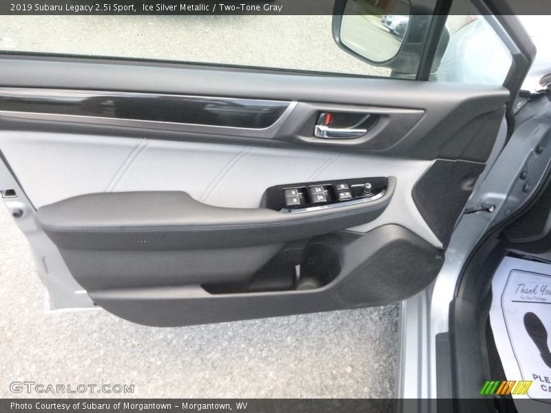 Ice Silver Metallic / Two-Tone Gray 2019 Subaru Legacy 2.5i Sport
