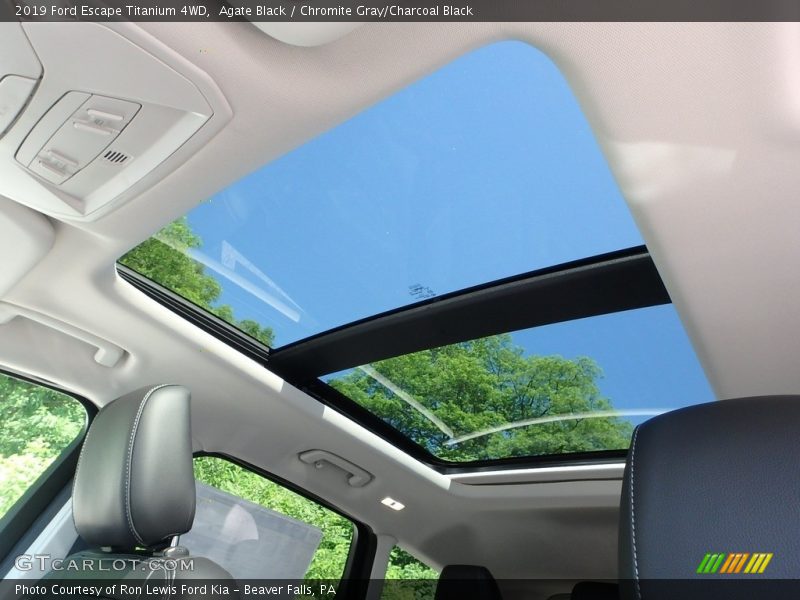 Agate Black / Chromite Gray/Charcoal Black 2019 Ford Escape Titanium 4WD