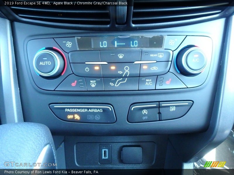 Agate Black / Chromite Gray/Charcoal Black 2019 Ford Escape SE 4WD