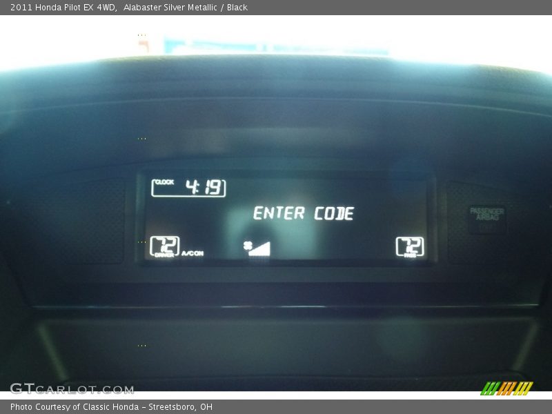 Alabaster Silver Metallic / Black 2011 Honda Pilot EX 4WD