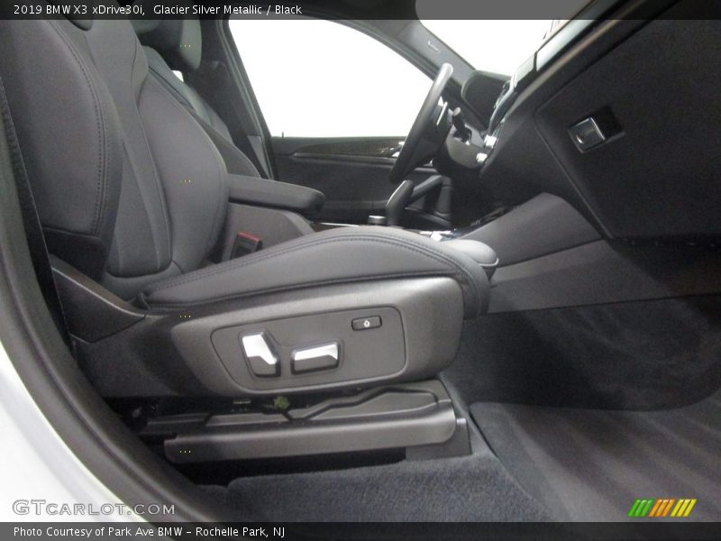 Glacier Silver Metallic / Black 2019 BMW X3 xDrive30i