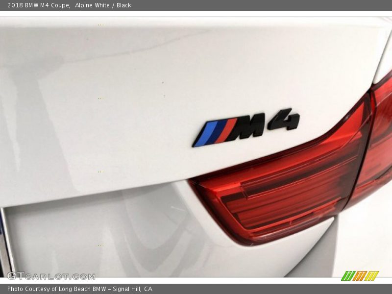 Alpine White / Black 2018 BMW M4 Coupe