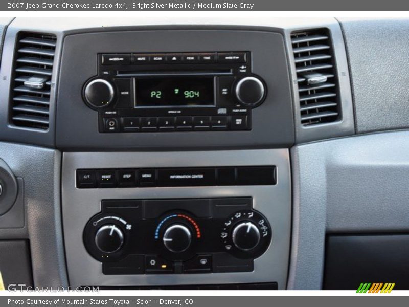 Bright Silver Metallic / Medium Slate Gray 2007 Jeep Grand Cherokee Laredo 4x4