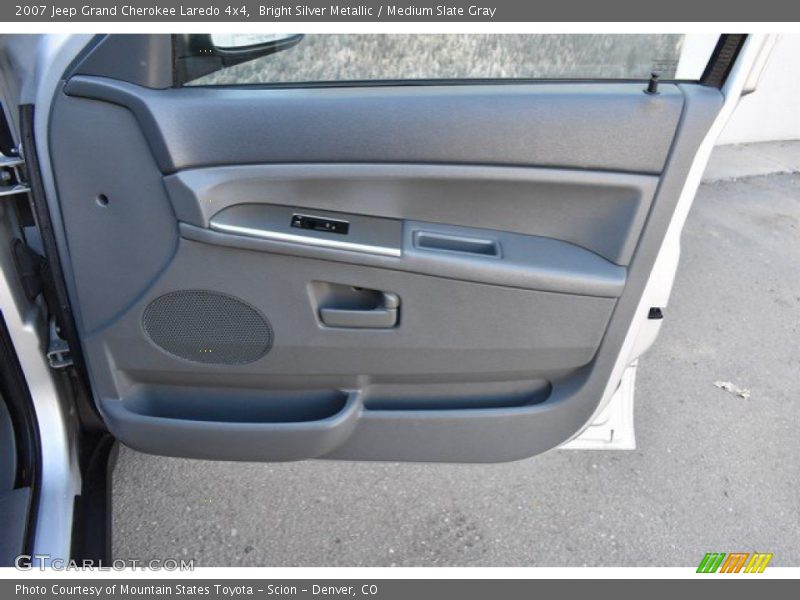 Bright Silver Metallic / Medium Slate Gray 2007 Jeep Grand Cherokee Laredo 4x4