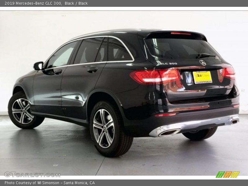 Black / Black 2019 Mercedes-Benz GLC 300