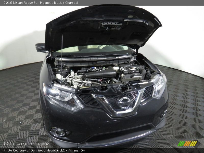 Magnetic Black / Charcoal 2016 Nissan Rogue SL