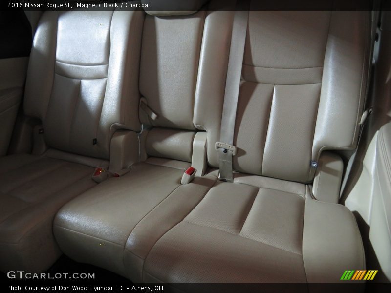 Magnetic Black / Charcoal 2016 Nissan Rogue SL