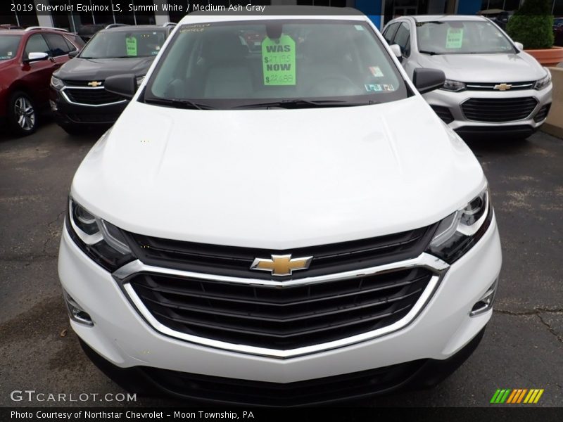 Summit White / Medium Ash Gray 2019 Chevrolet Equinox LS