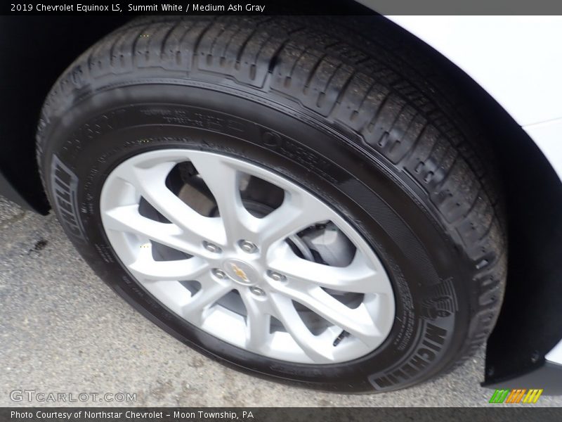 Summit White / Medium Ash Gray 2019 Chevrolet Equinox LS