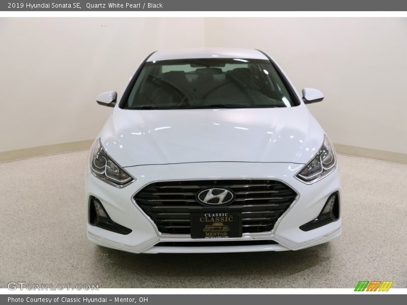 Quartz White Pearl / Black 2019 Hyundai Sonata SE